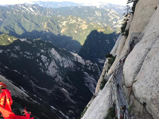 一个人华山旅游费用大概多少_一个人去华山需要带的东西